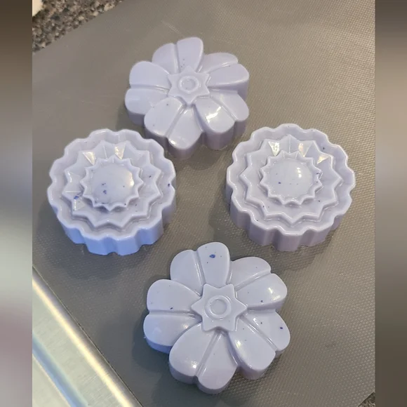 Handcrafted Organic Soap In Leather - Picture 3 of 4